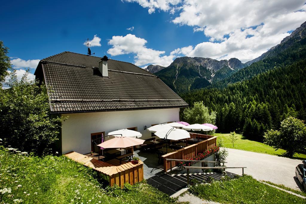 Mini-hôtel Berggasthof Trattes 2*